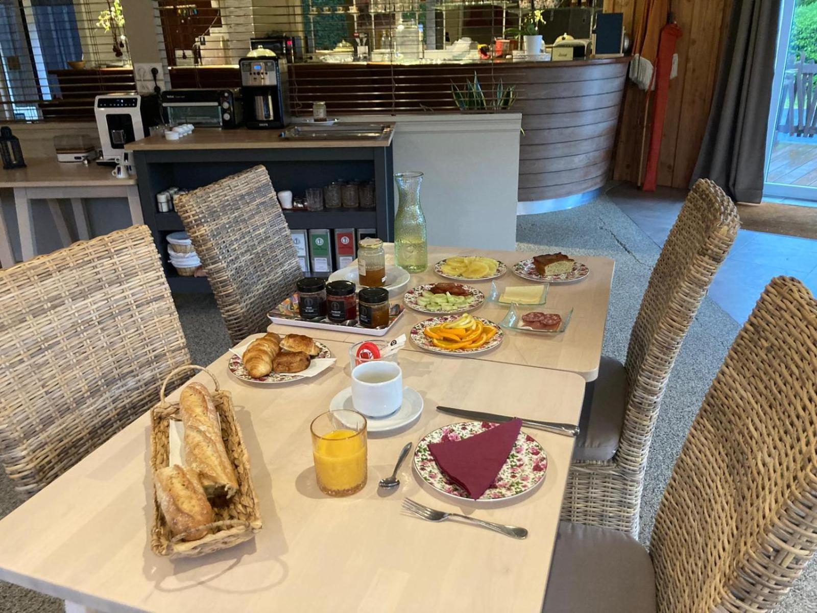 ארס Hotel Le Boiate מראה חיצוני תמונה